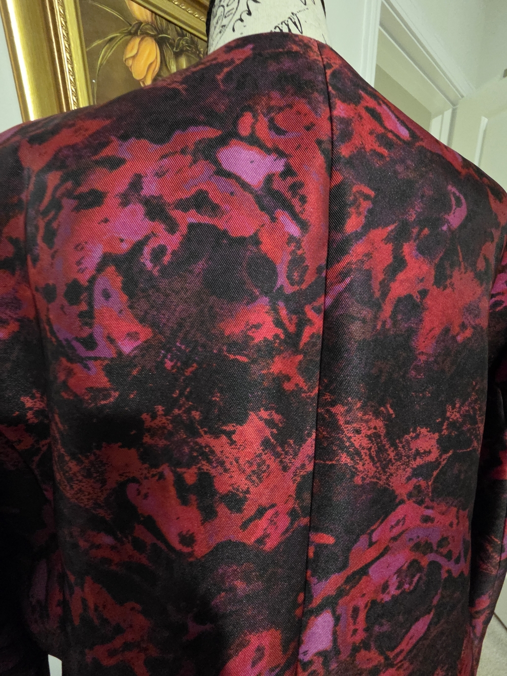 Kasper Red and Black Abstract Lined Jacket - Picture 4 of 5